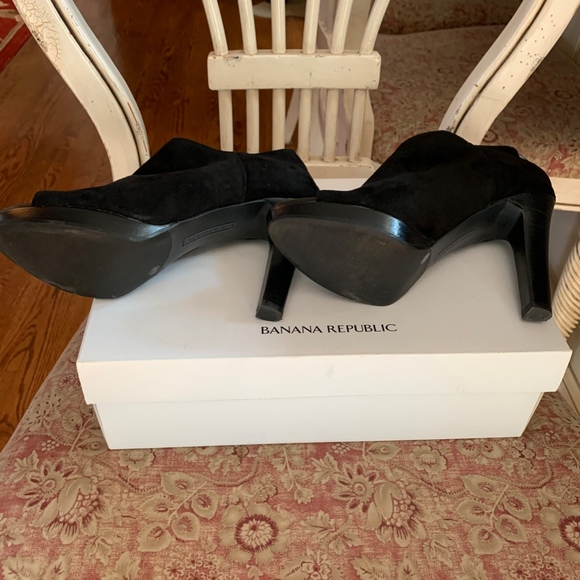 Banana Republic black Milan heels size 8.5 858176- - Picture 2 of 8